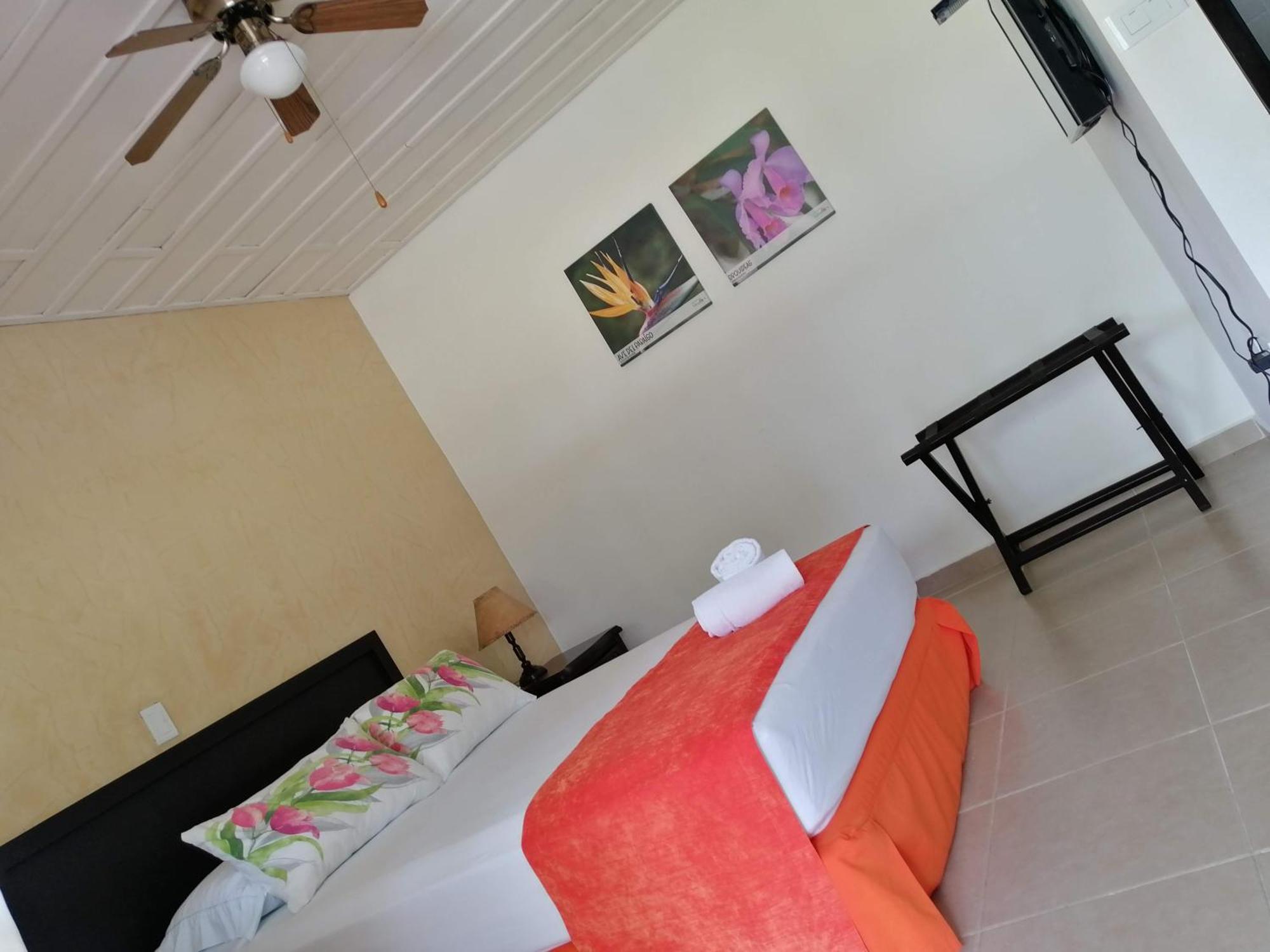 Hotel Campestre La Floresta Puerto Espejo Екстериор снимка